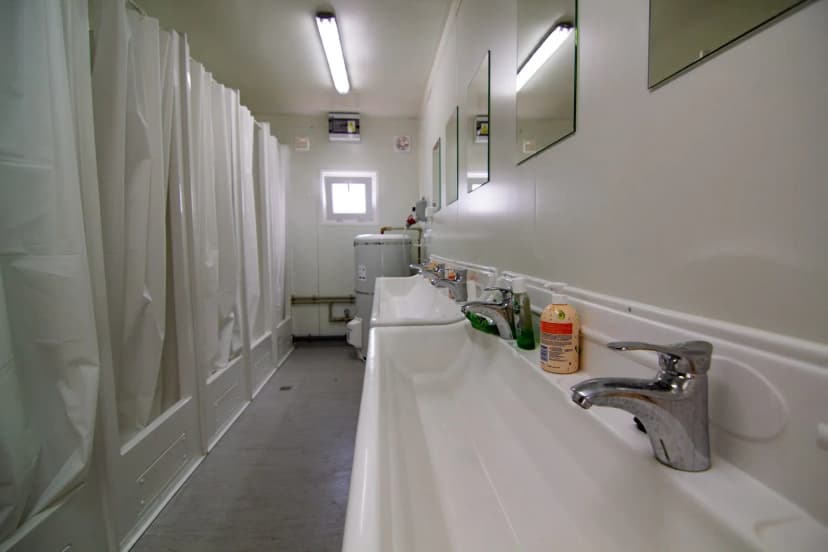 LoRaWAN odor sensor monitoring air quality and improving hygiene in public washrooms